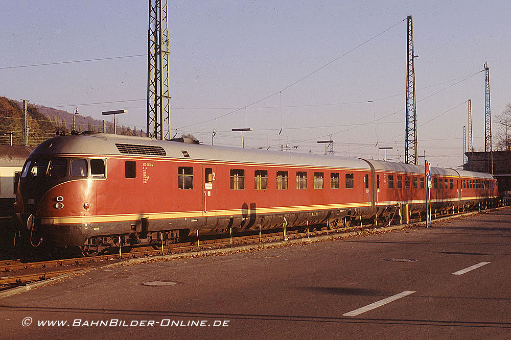 Im Oktober 1984 steht 613 606 in Kreiensen.
