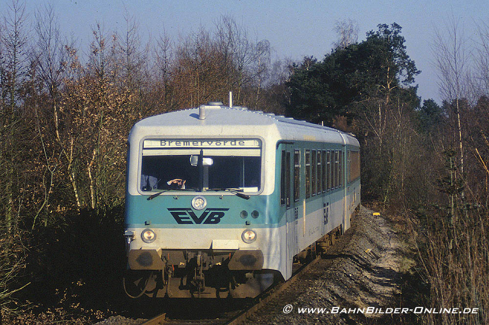 Ein Vt150er fährt im Oktober 1993 durch Buxtehude.